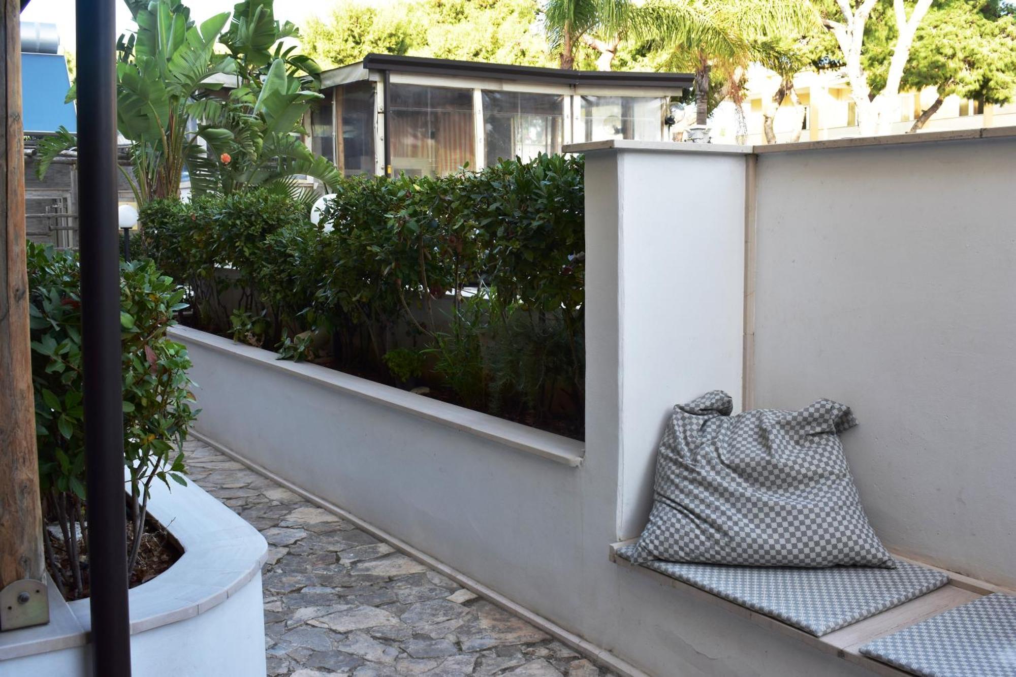 Art Village Residence Bisceglie Extérieur photo