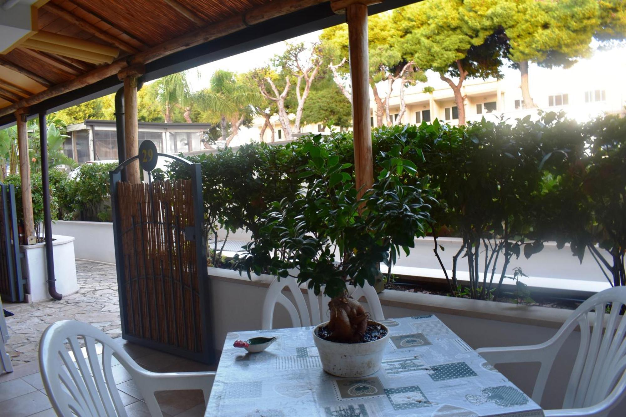 Art Village Residence Bisceglie Extérieur photo